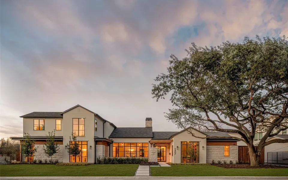 Lewisville Texas DFW Growth Suburb Offering Affordability While Remaining Close to Dallas